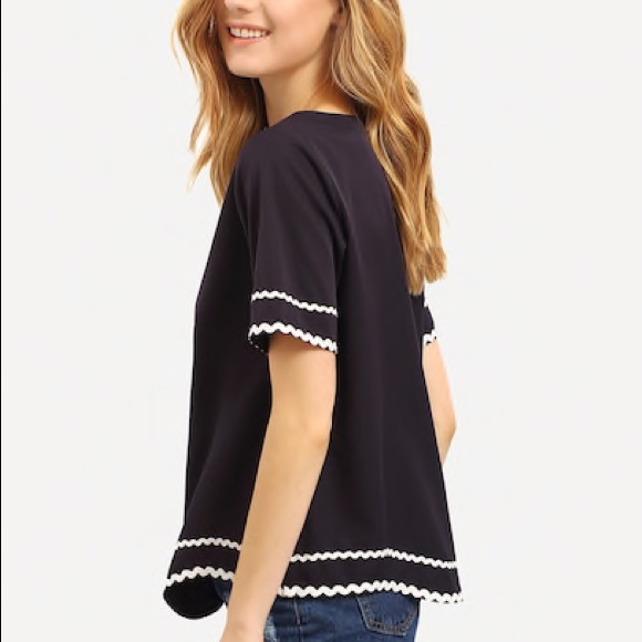 SHEIN  Waved Print Trim Short Sleeve Blouse - Picture 2 of 4